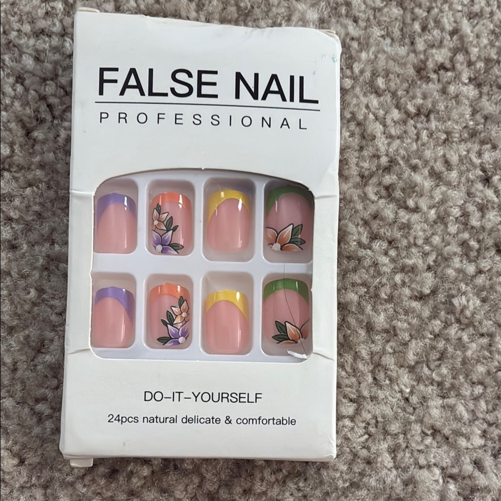 Colorful Floral False Nail Set